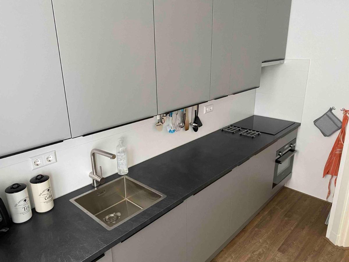 Haagshuisje- Eigen Appartement, Dichtbij Alles, Stijlvol Voorburg Exterior photo